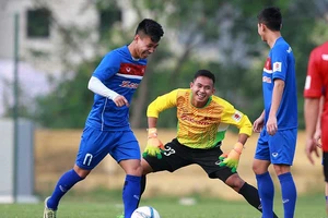 Sô diễn tiền tỉ của thầy trò Hữu Thắng