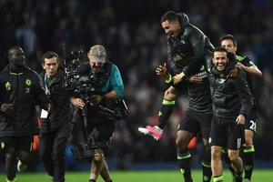 Conte đưa Chelsea lên đỉnh với lối chơi kiểu Ý