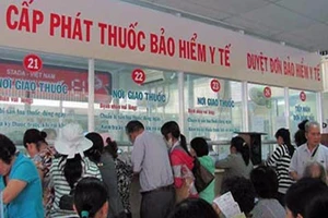 Bàn giao dữ liệu 24 triệu hộ dân tham gia BHYT