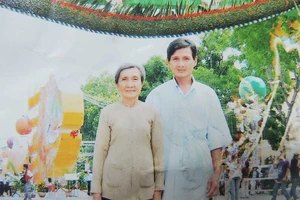 Mẹ chạy khắp nơi nhờ cộng đồng tìm con mất tích