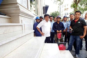 Chuyện về cái vỉa hè