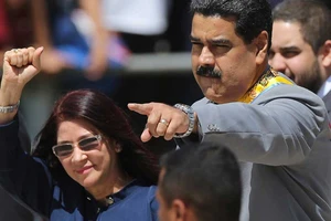 Nhà Trắng lo công ty Mỹ cho Venezuela ‘phao cứu sinh’