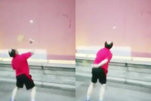 Clip: 'Cao thủ' đánh cầu lông... một mình