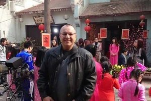 Chàng trai Pháp giải cứu hàng ngàn cô gái Việt