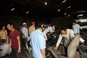 Nhiều người bất ngờ vì được trả lại xe bị mất 