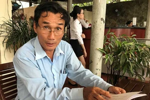 Yêu cầu hủy công chứng di chúc, kiện ai?