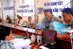 Không giao quận, huyện, giấy tờ đất tiếp tục ách tắc 