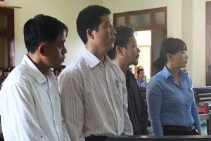 Đề nghị án treo tất cả cựu quan chức Sở TT&TT Phú Yên