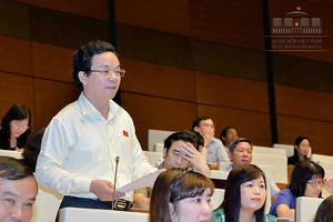 Đại biểu nêu mối nguy trong quản lý nợ công