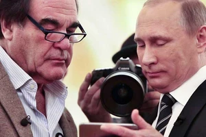 Oliver Stone phỏng vấn Putin 