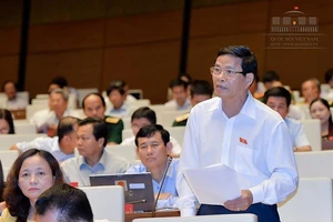 Không cho tố cáo bằng email là ‘lạc hậu đến ngàn năm’