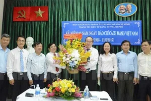 Bí thư Nguyễn Thiện Nhân thăm các cơ quan báo chí