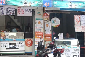 Đăng ký SIM phải chụp ảnh chân dung, người dân nói gì?