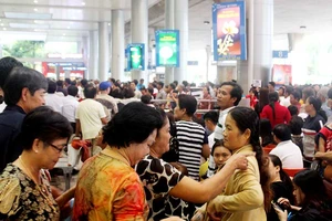 ‘Xây thêm sân đỗ, nhà ga phía Bắc’