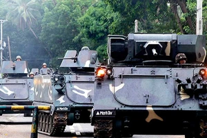 Phiến quân nổ súng giải vây khủng bố tại Marawi