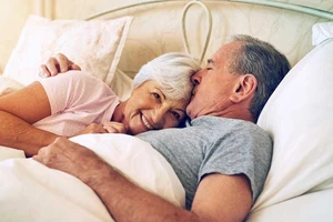 Tình dục giúp người già duy trì độ nhạy của não