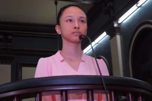 Phương Nga sử dụng quyền im lặng, tòa xử ra sao?