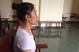 Phạt tù vì làm sứt mặt bàn đá: Đáng gì mà xử hình sự!