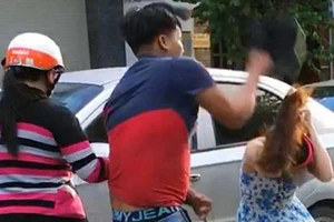 Quá sợ thói côn đồ trên đường phố!