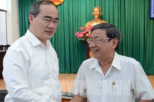 Tăng phản biện, giám sát những vấn đề dân bức xúc