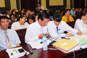 Luật sư lên tiếng việc cấm nói bậy trên mạng 