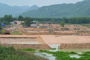 Bà Rịa - Vũng Tàu: Khai thác mỏ hay nạo vét hồ?