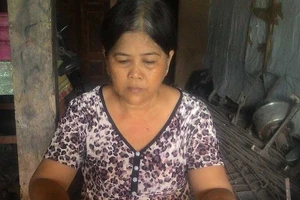 Ủy ban ‘đá lộn sân’, bị dân kiện ra tòa