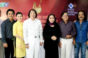 Chuông vàng vọng cổ đấu với Đường đến danh ca vọng cổ 