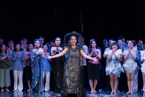 Giai điệu mùa thu hoành tráng và gần gũi 