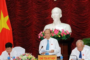 Vụ nhận chìm:Bình Thuận mở hướng cứu Hòn Cau và ngư dân