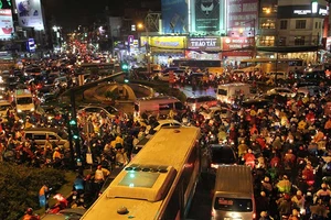 Cõng 5 dự án giao thông, nút Lăng Cha Cả thi công thế nào