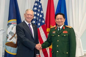 Bộ trưởng Quốc phòng VN gặp bộ trưởng Quốc phòng Hoa Kỳ