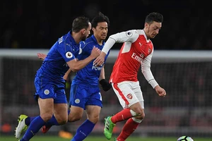 Thầy trò ông Wenger thừa thắng xông lên