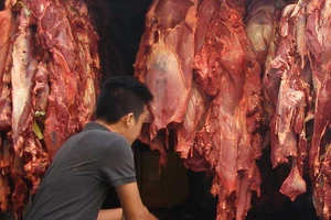 Đừng để dân TP.HCM ăn heo chết, bò bơm nước