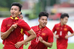 U-22 VN -U-22 Đông Timor 4-0: Cái chân trái của Văn Hậu