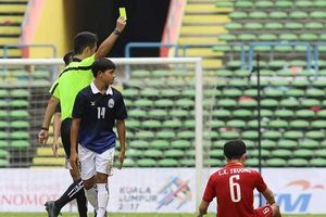 ‘Tẩy thẻ’ chọn đối thủ chính