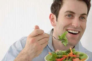 Ăn nhiều rau xanh, đàn ông dễ thu hút phụ nữ