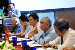 Bóng đá Việt Nam thua mãi thành quen!