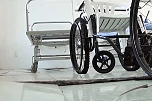 Phòng khám đa khoa Mũi Né lún sụp nguy hiểm