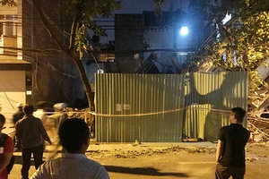 Hiện trường vụ sập nhà kinh hoàng ở TP.HCM