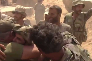 Ông Putin chúc mừng quân đội Syria đại thắng