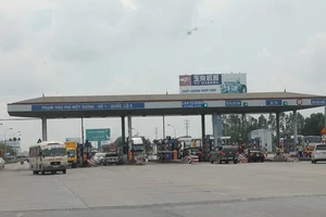 Quốc lộ 5: Đường xấu sao thu phí cao?