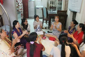 Câu lạc bộ giúp người bán dâm đổi đời