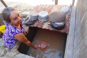 Thủ thủ titan kêu cứu: Nước ngầm và danh thắng lâm nguy