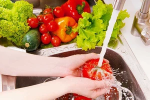 Ung thư nào ăn theo thực phẩm không an toàn?