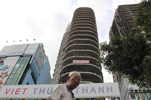 Nhộn nhịp ‘chợ’ đặc biệt mua bán tài sản bảo đảm