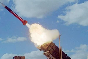 Israel phóng tên lửa đánh chặn vào Syria