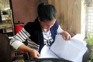 Yêu cầu khởi tố kẻ sờ ngực bé gái 14 tuổi