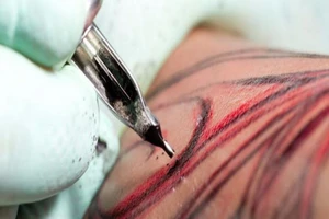 Xăm mình có thể gây ung thư