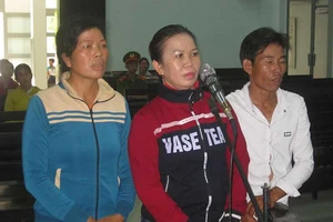 2 thiếu phụ vào tù vì nghe lời rủ rê đi ăn trộm